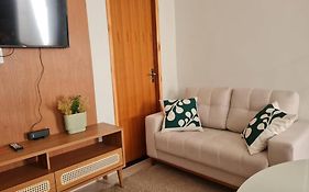Apt B com ar tv smart e garagem